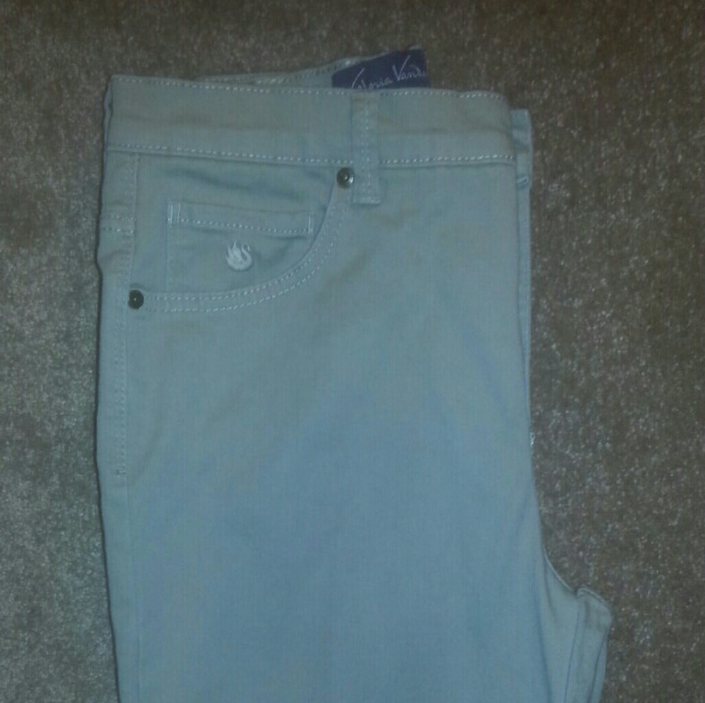 Jeans - Picture 3 of 3